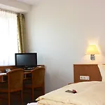Hotell Aulmann 3*