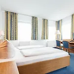 Aulmann Hotell 3*