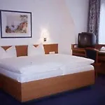 Aulmann Hotell 3*