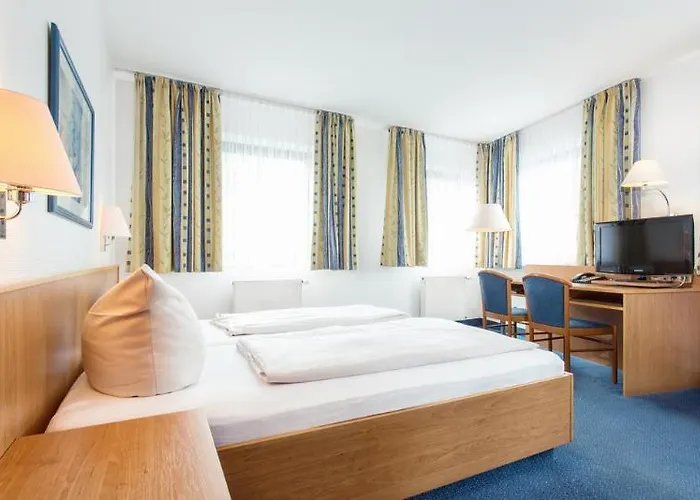 阿姆娜酒店 酒店 3*