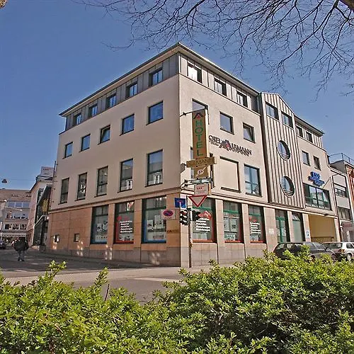 阿姆娜酒店 酒店